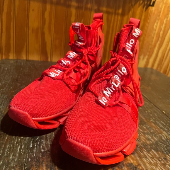 Selling Size 44 Hello MrLin Men's Non-Slip Running Shoes! - Picture 5 of 5